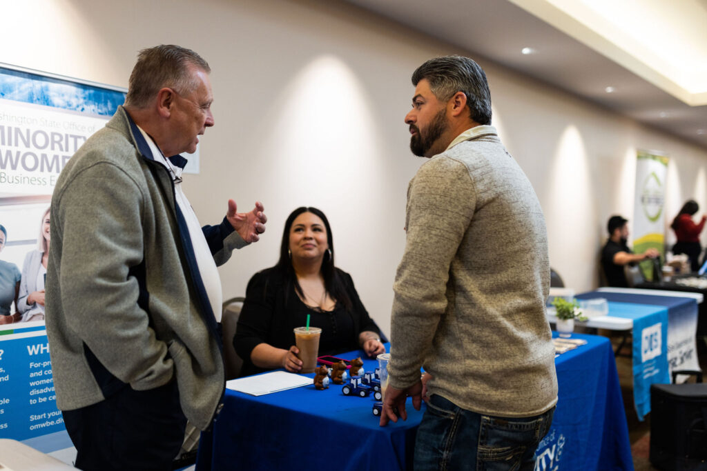Business Resource Partners Interacting with Construction Accelerator Attendees